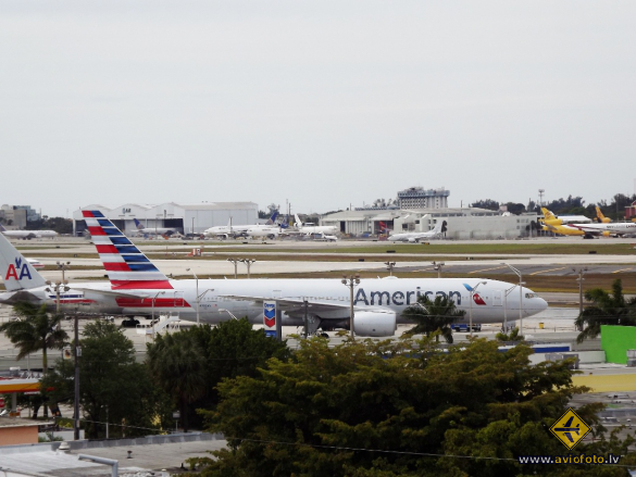 Boeing 777-223/ER
